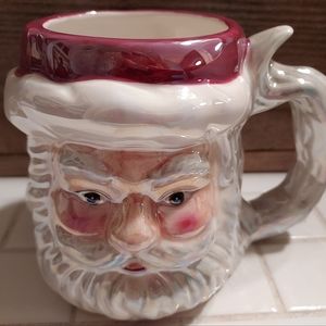 Large 16 oz Christmas coffee tea Santa Mug vtg